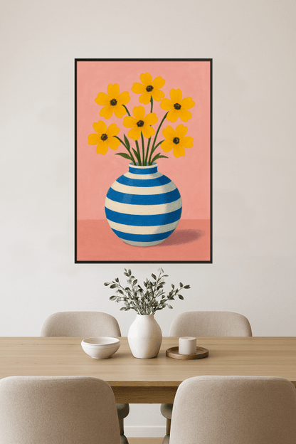Wazon W Paski Z Żółtymi Kwiatami - CasaNookDecor